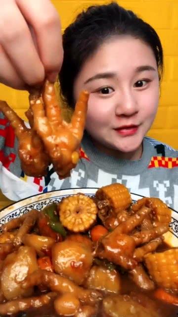 吃瓜直播女的吃鸡爪
